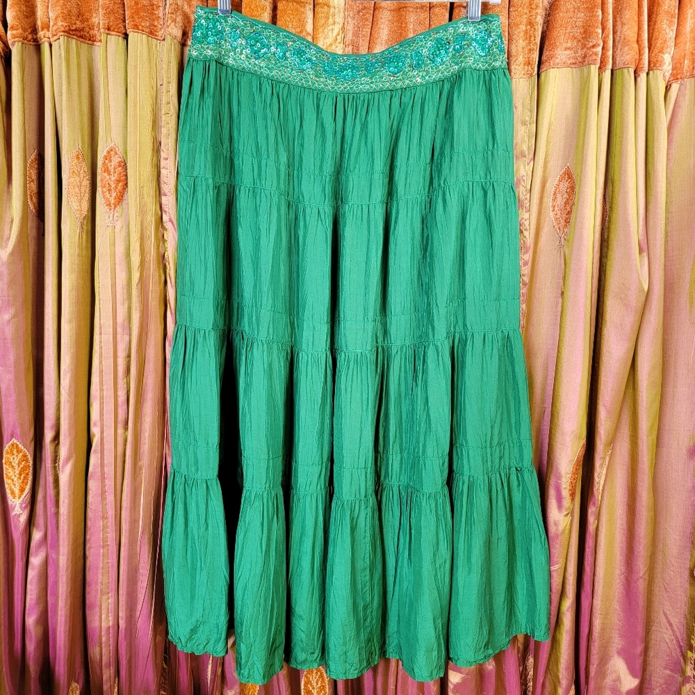 BCBG MaxAzaria Silk Maxi Tiered Crinkle Green Skirt Beaded Hem size Large